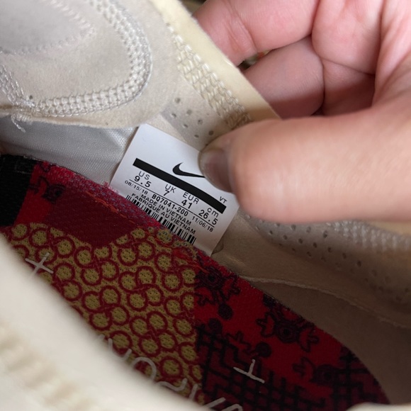 Nike Air VaporMax 2019 - Chinese New Year 2019 (Women’s) - Picture 3 of 9